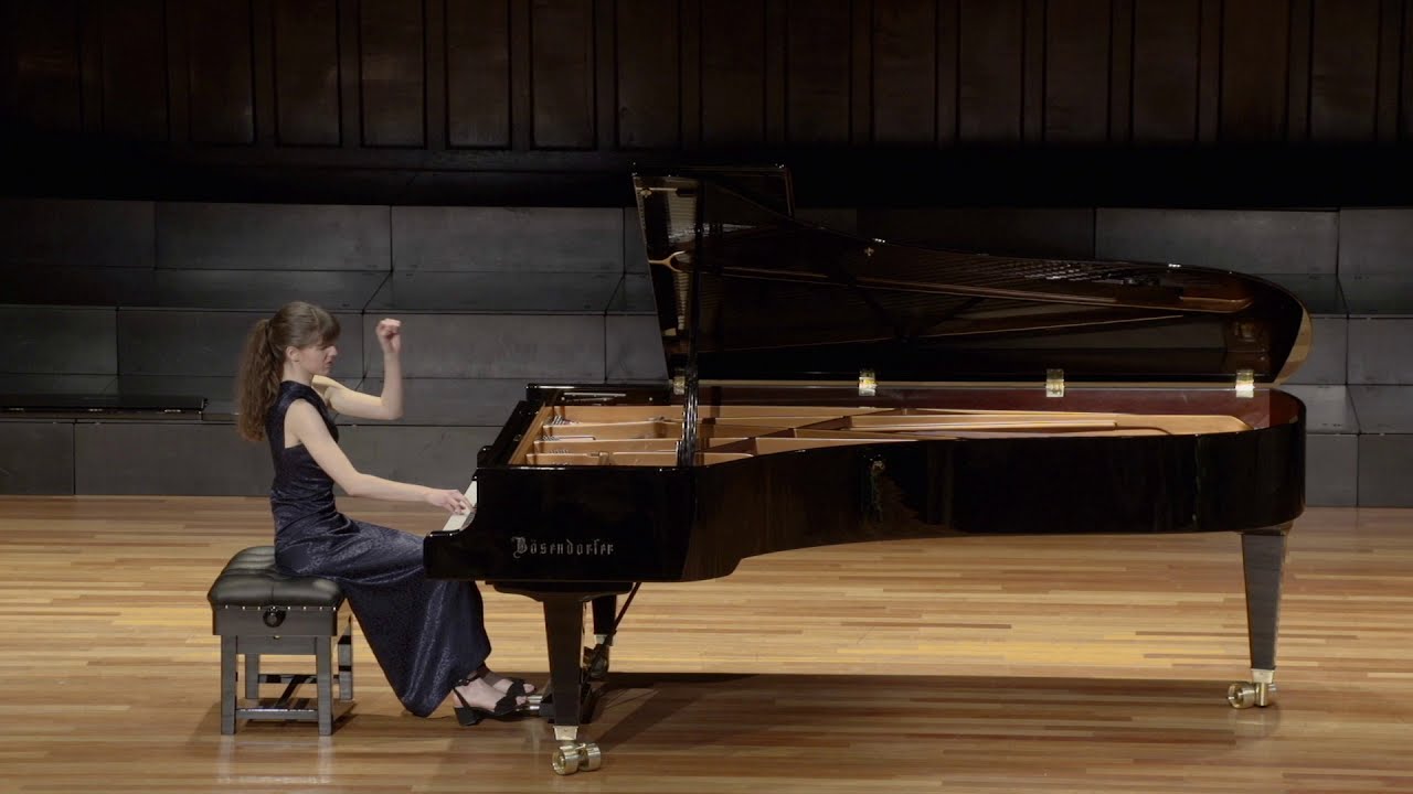 Irena Radić - Bach: Chromatic Fantasy and Fugue in D minor, BWV 903