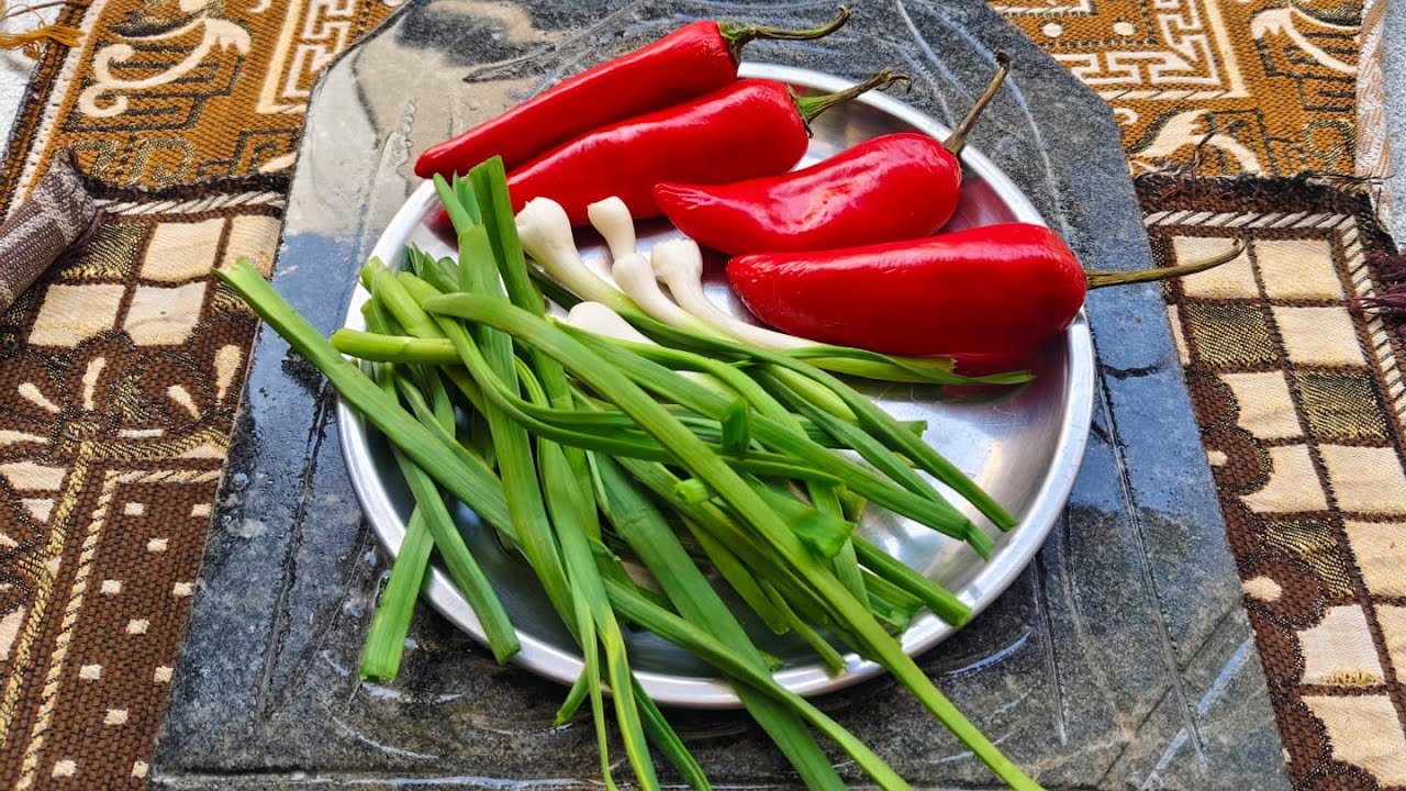 live cooking food