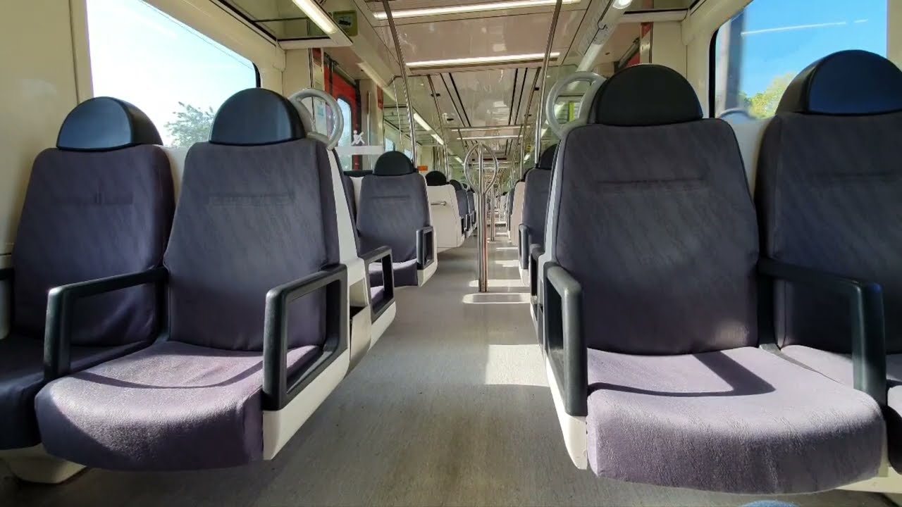Viajando en el interior de un serie 213 de FGC entre Molí Nou y Cornellá