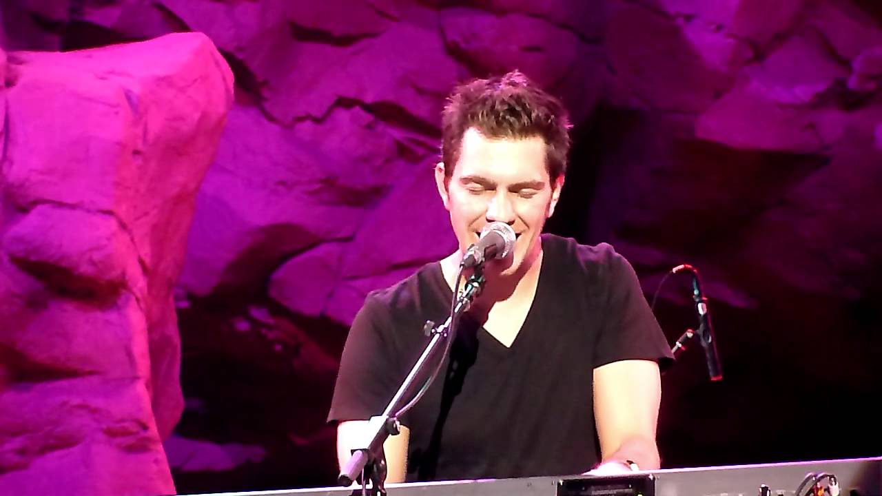 Andy Grammer - Miss Me - Wolf Den Mohegan Sun 10/2/11