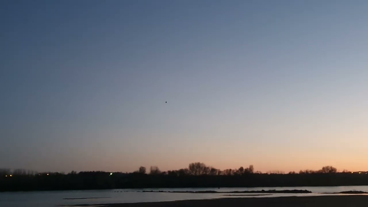 Le coucher de soleil sur la #loire &agrave; #ancenis  avec les Terence44 et Flicar 44