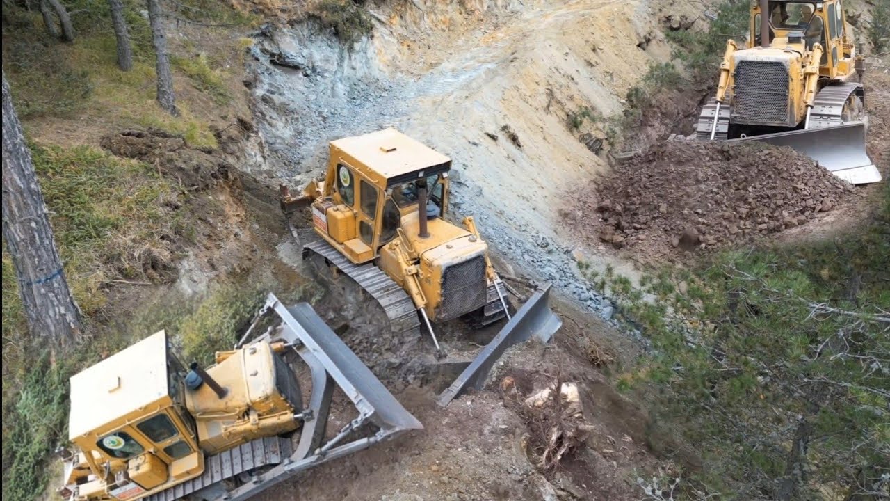 CAT D7 DOZER-YENİ YOL NASIL YAPILIR-HOW TO MAKE A NEW ROAD-#keşfet #buldozer #djimini3pro