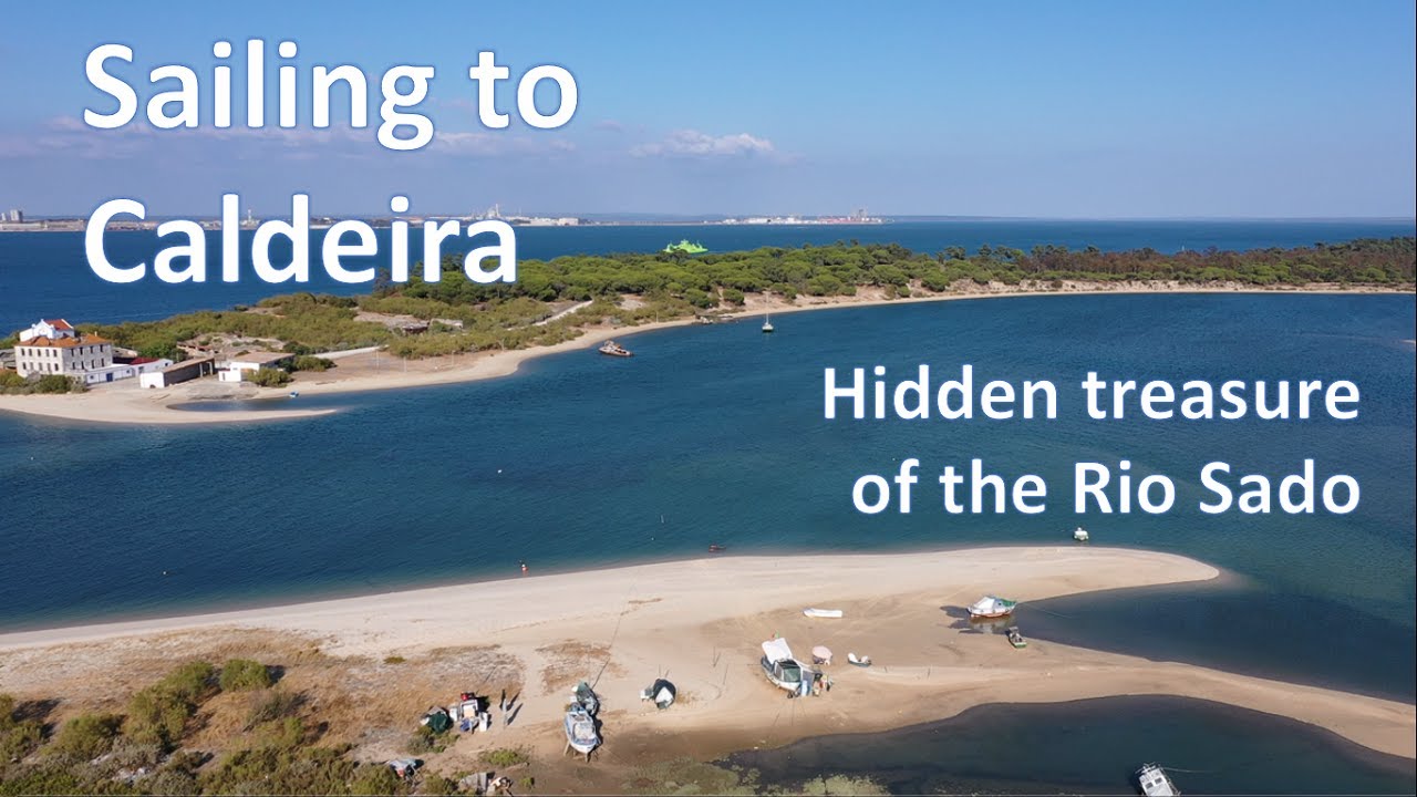 Caldeira: Secret beautiful bay on the Tro&iacute;a peninsula, Portugal