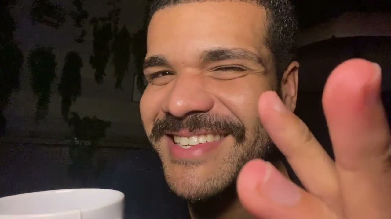 ASMR CASEIRO - ATENÇÃO PESSOAL (CONTAGEM DECRESCENTE, SUSSURROS, TAPPING, HAND SOUNDS).