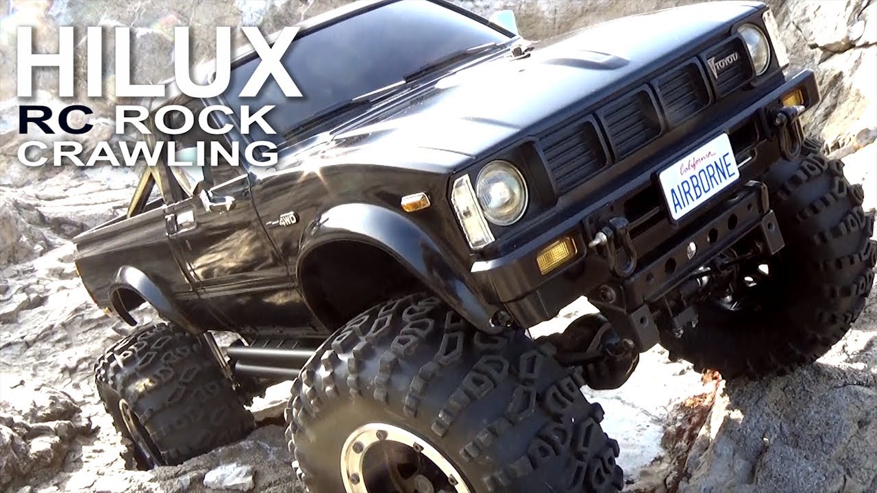 TAMIYA TOYOTA HILUX BRUISER / RC ROCK CRAWLING ( ESS - engine sound device installed )