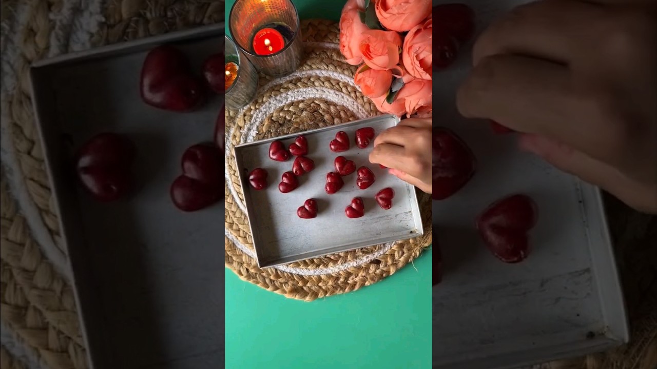 Valentine's Day special : bleeding heart chocolate recipe #youtubeshorts #easyrecipes #shortsvideo