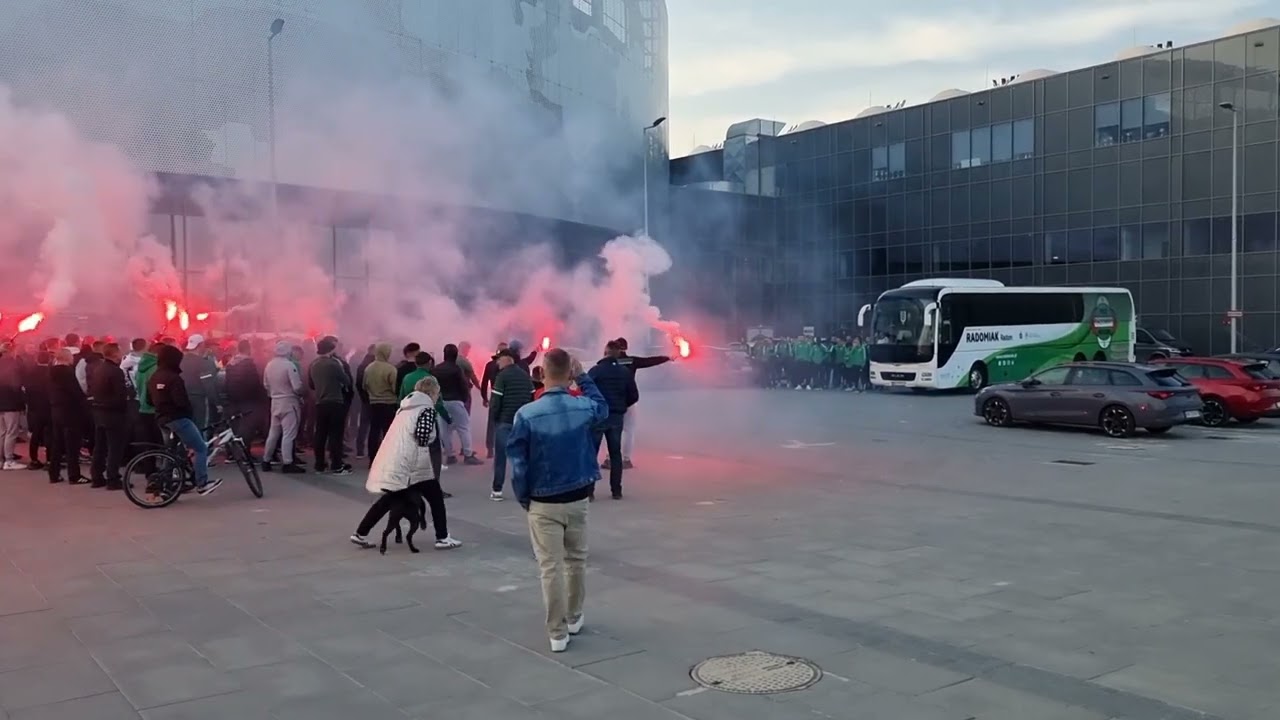 Pożegnanie piłkarzy Radomiaka przed Świętą Wojną!