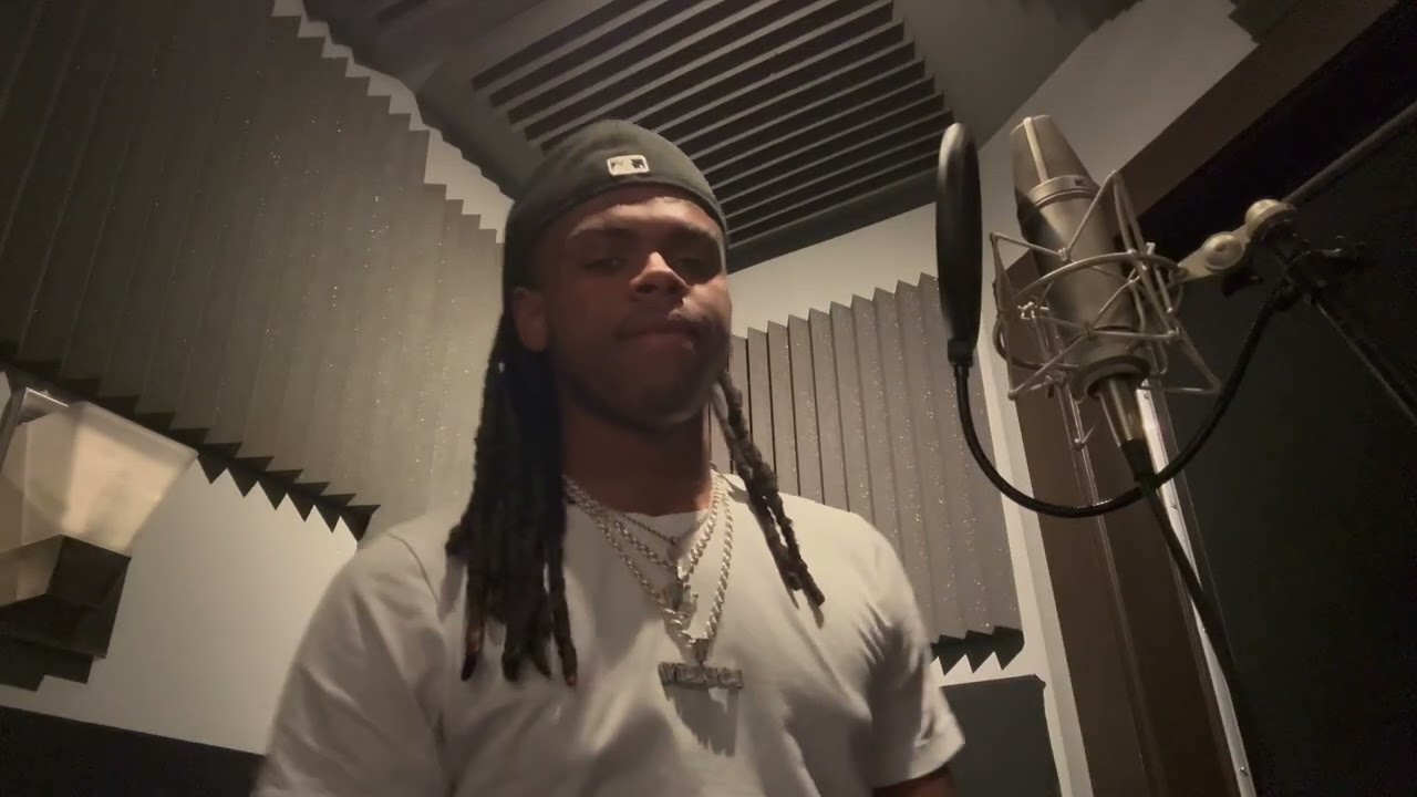 HUSTLIN 4 (STUDIO SESSION)