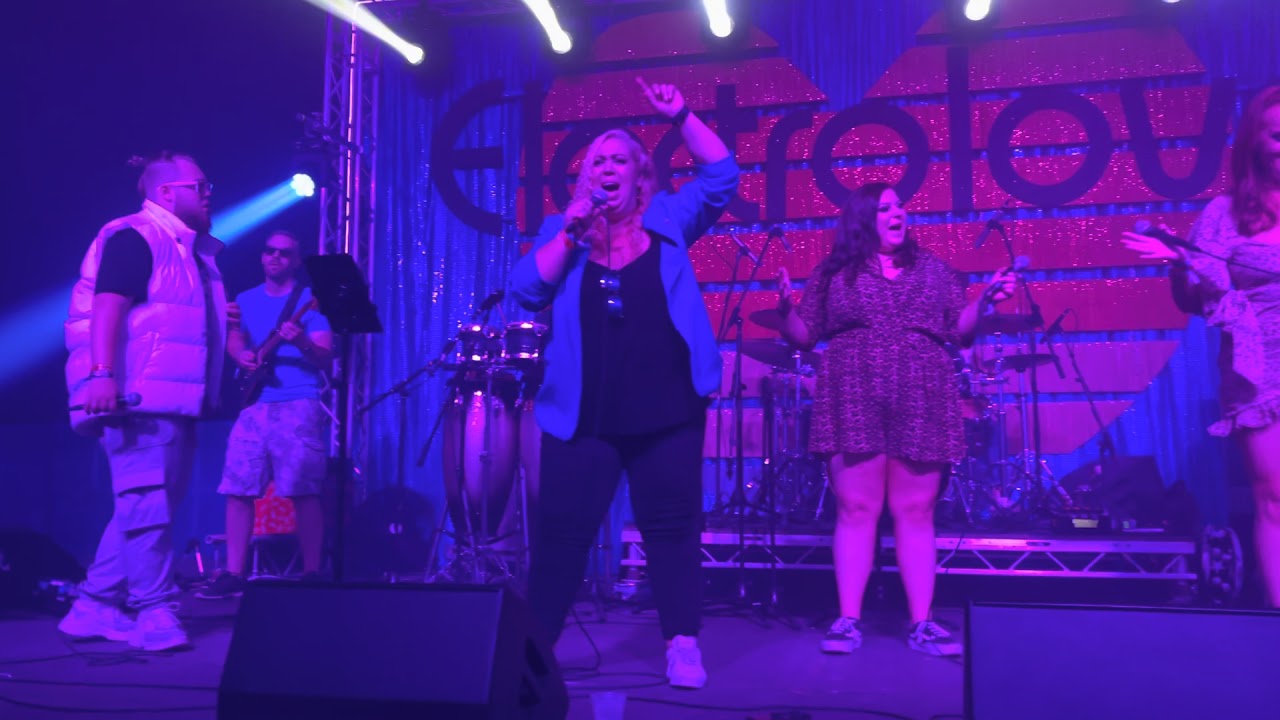 Show me love - TDR live from Isle of Wight Festival 2021