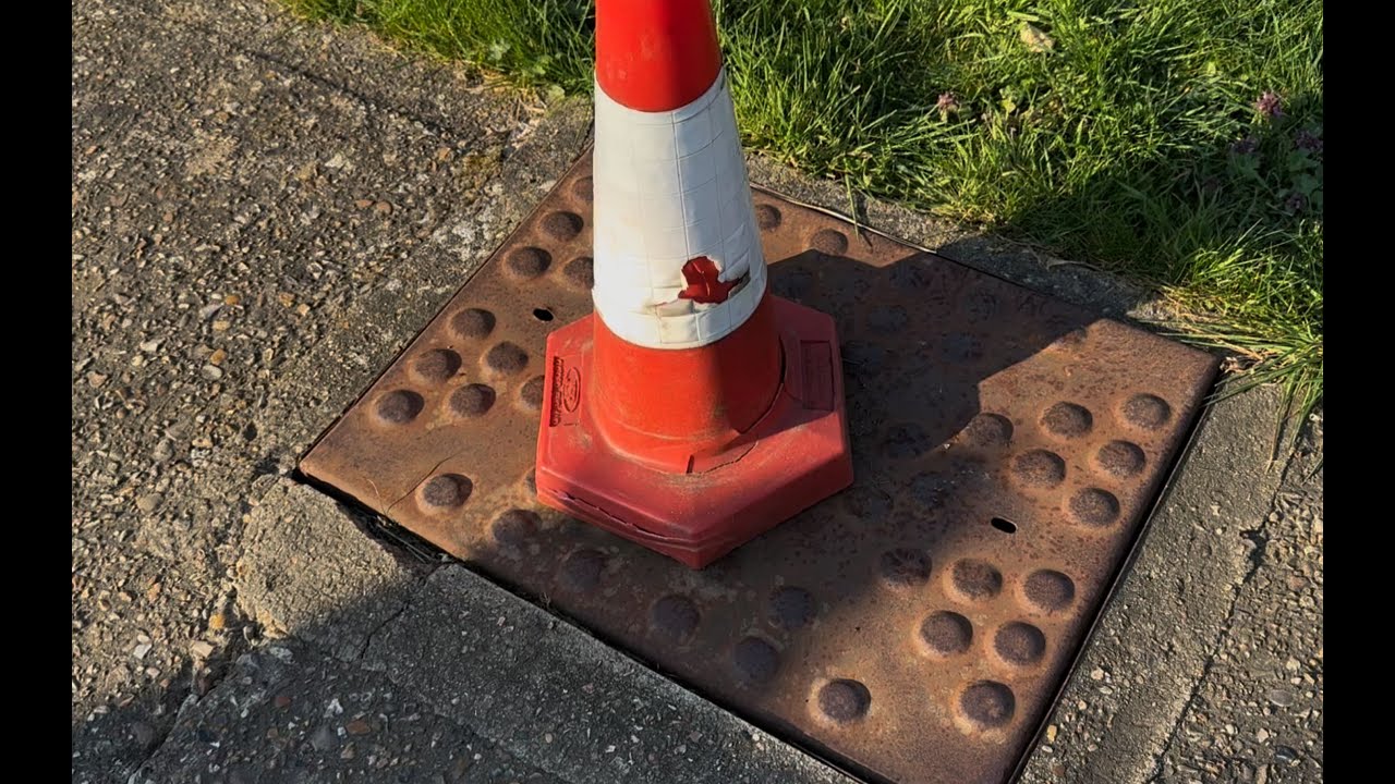 How to Replace a Manhole Cover