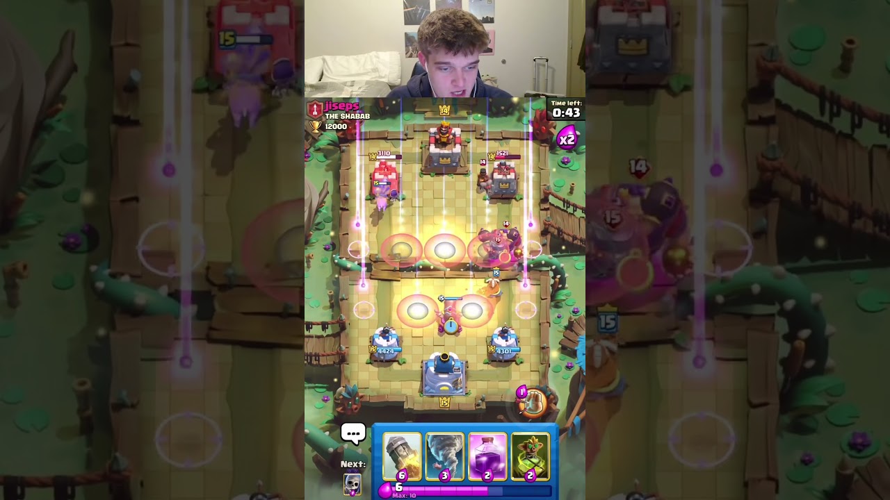 ВПЕРЁД, ЛАРРИ #clashroyale