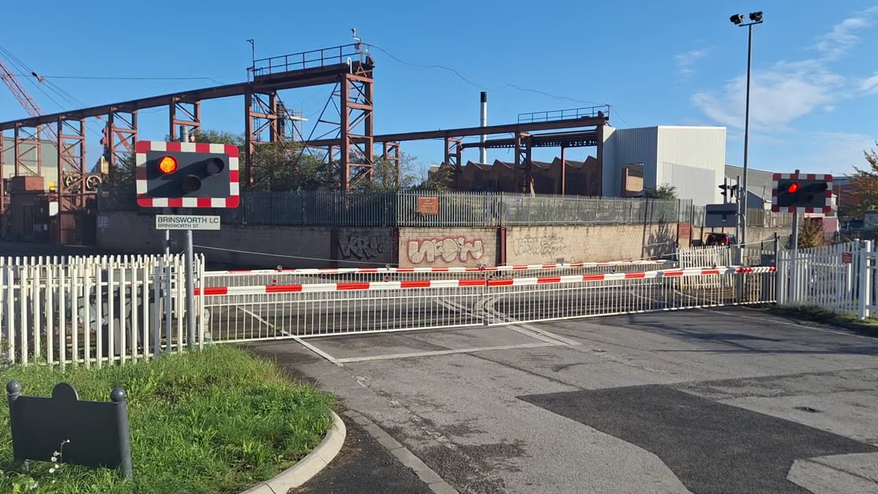 Brinsworth Level Crossing - South Yorkshire