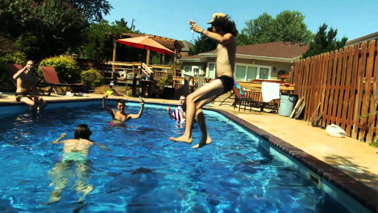 Free Energy - Girls Want Rock (Official Video)