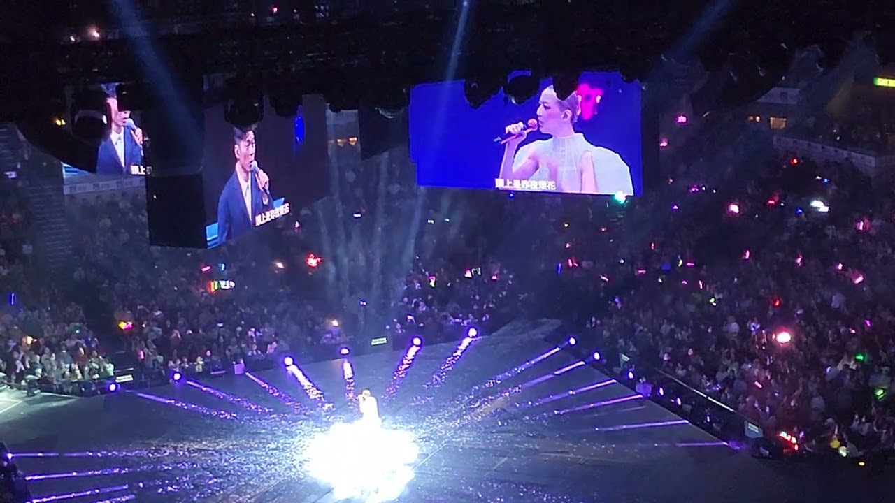 21/7/2024：You & Mi鄭秀文世界巡迴演唱會香港站(第8場)：世紀末煙花(鄭秀文、許志安合唱)