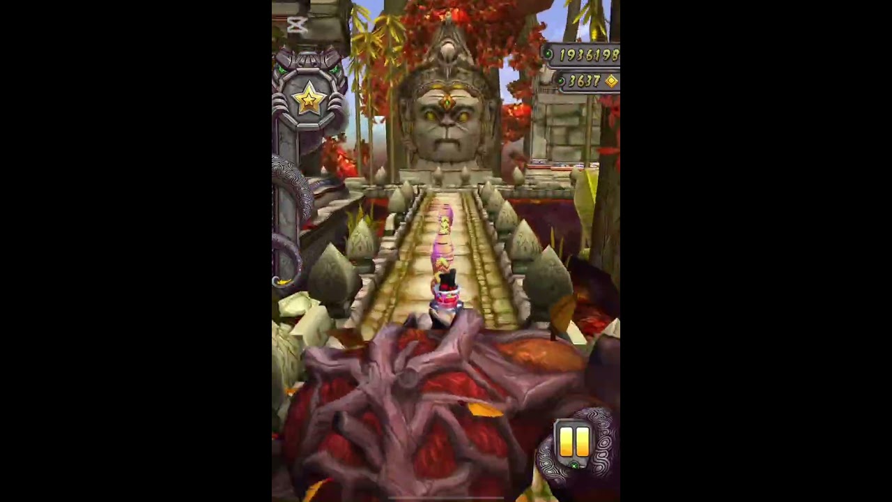 Playing Temple Run 2 on map Fall Jungle