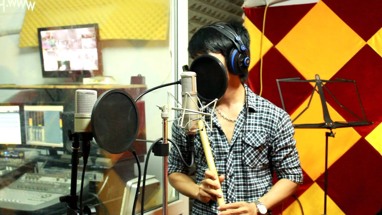 sầu tím thiệp hồng   :Mão Mèo & guitarist Hoàng Như Định