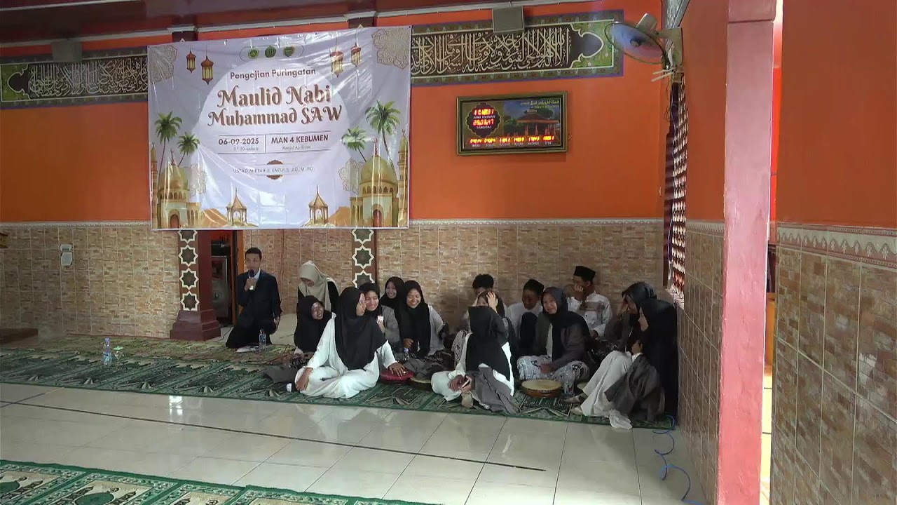 PERINGATAN MAULID NABI MAN 4 KEBUMEN