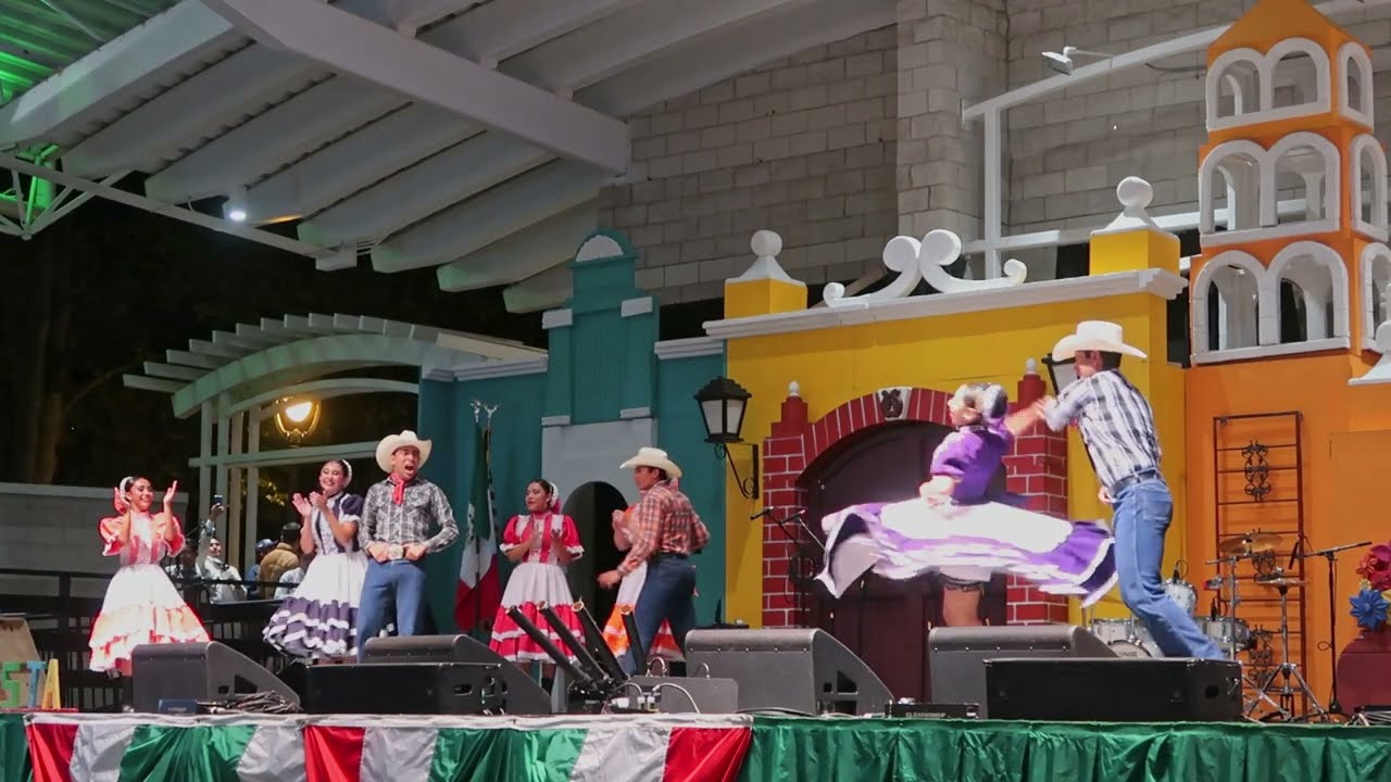 Polkas de Chihuahua - Folklórico Mahuatzi. 50 Aniversario de Mexican Fiesta