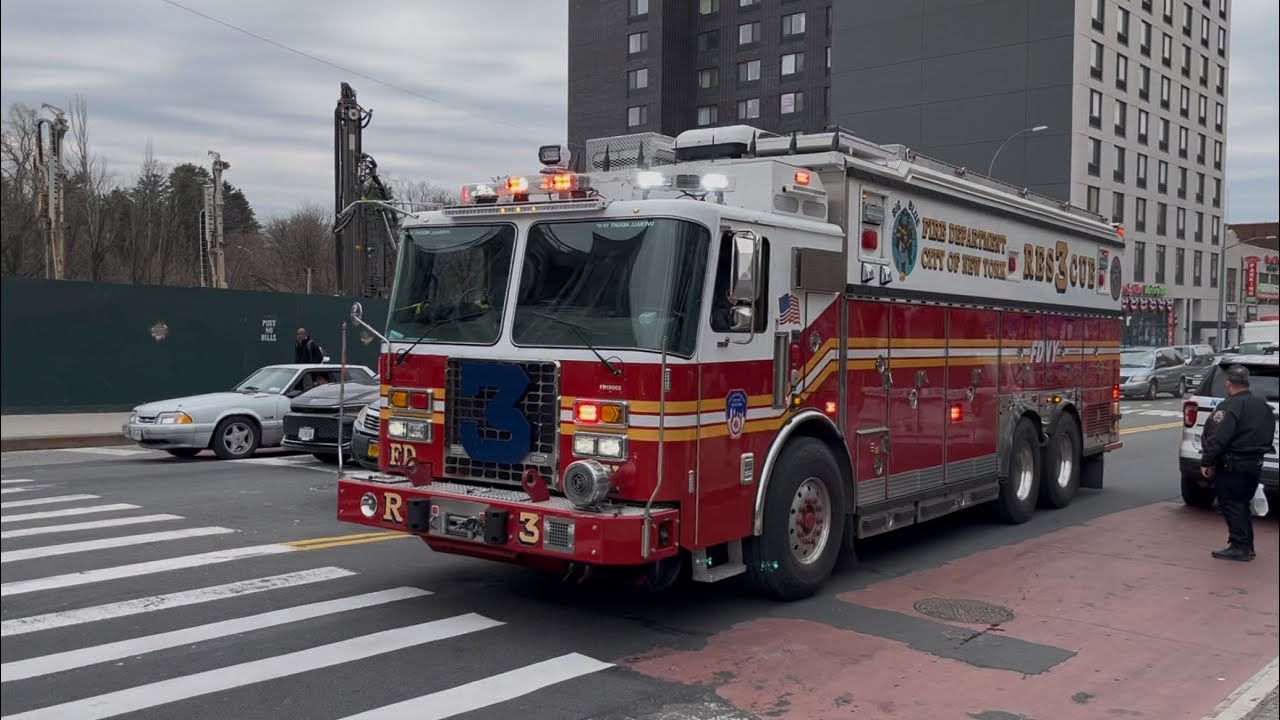 [Real Q2B + Airhorn!] FDNY Engine 48, Division 7, & Rescue 3 Hauling Ass to a Large Brush Fire!