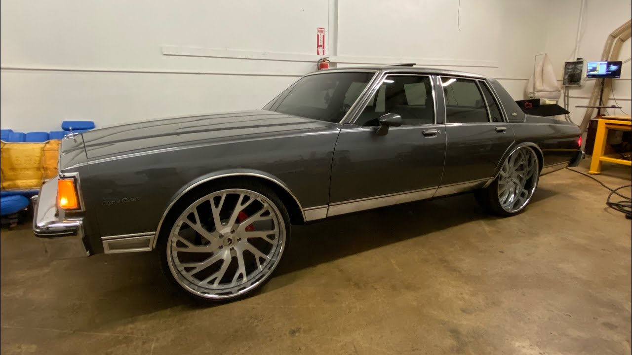 85' CAPRICE CLASSIC | CUSTOM REAR DECK, NEW CARPET, WIRES & 6.5S