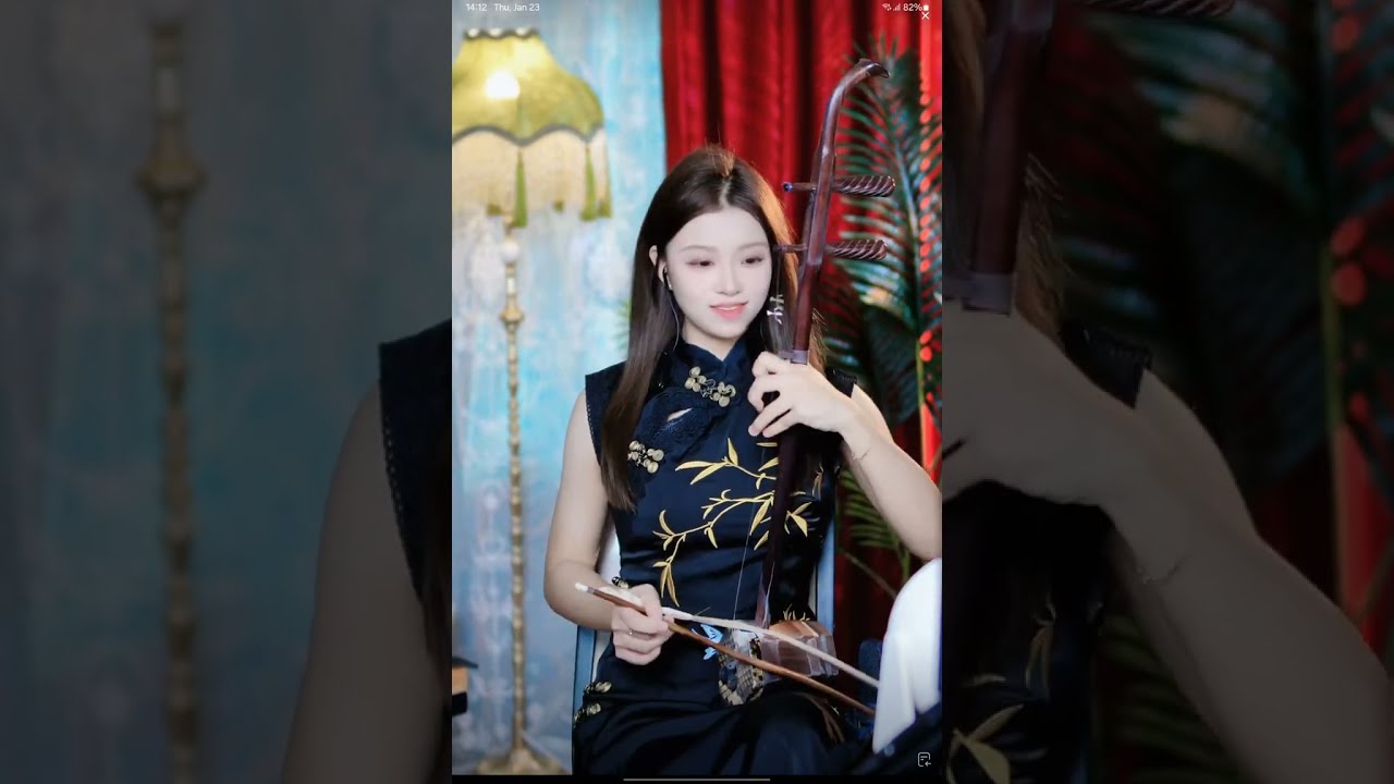 250123‎ 38 Shanghai Bund #上海滩 #上海滩eng Erhu Peiyao 二胡沛瑶 Erhu 二胡