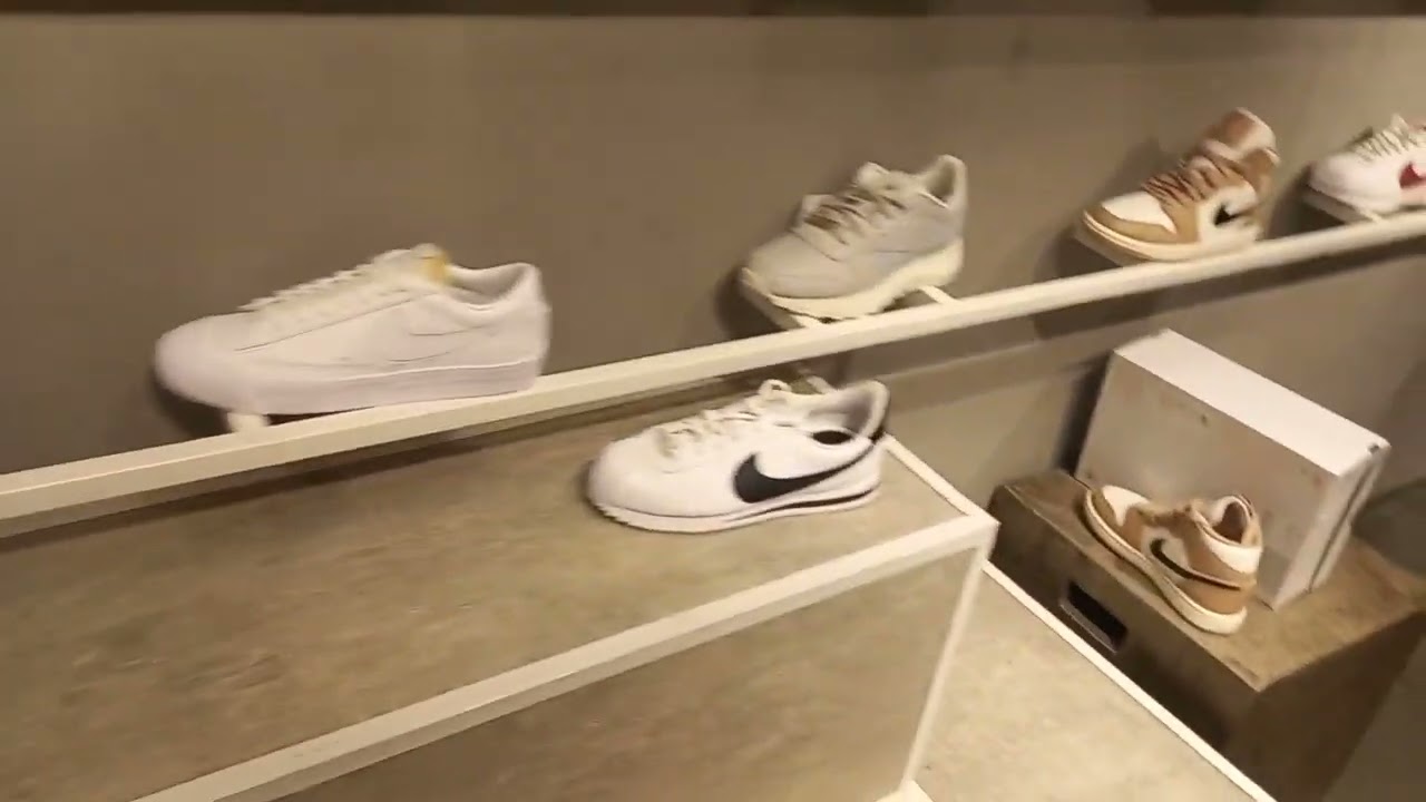 we bought  Nike Ja1 shoes from super kicks store bangalore
