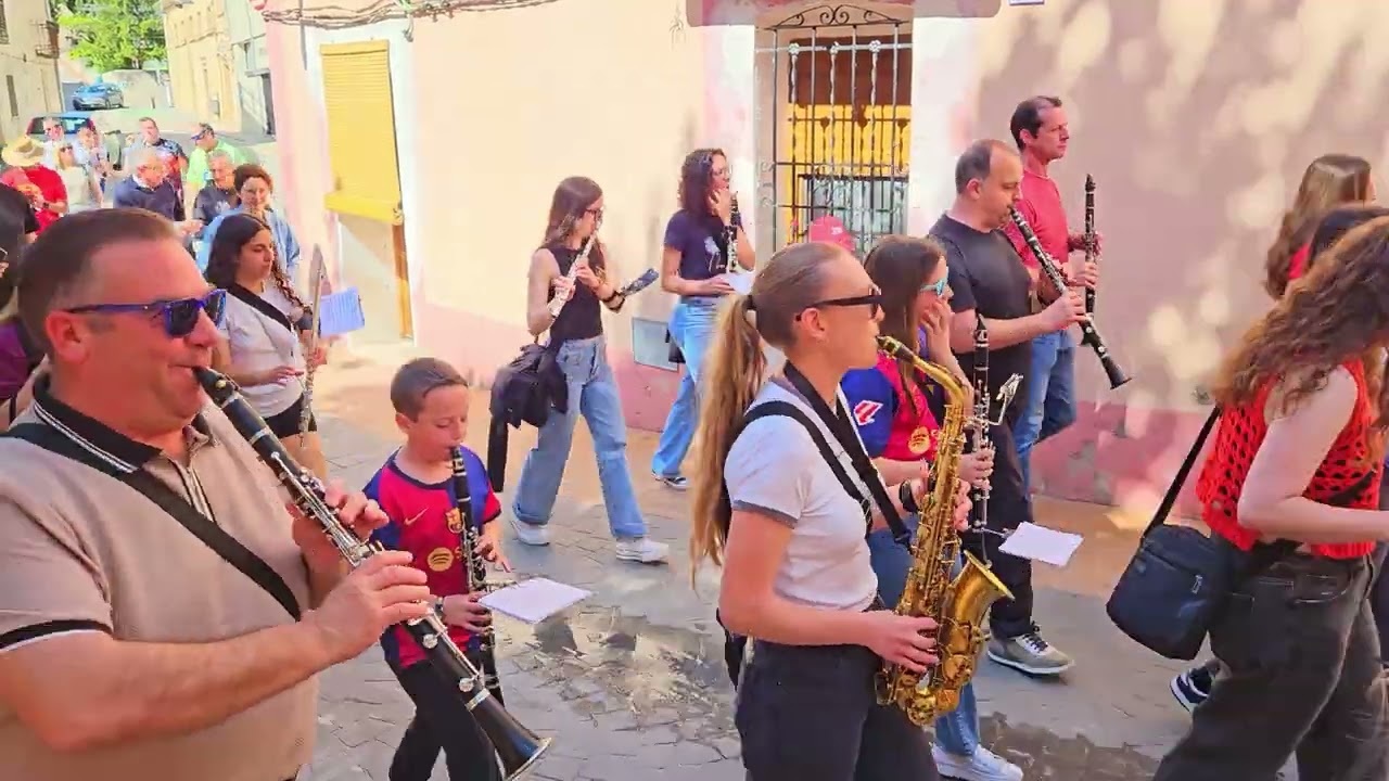 2025 04 26 Pasacarrer del día de la cagá de la burra