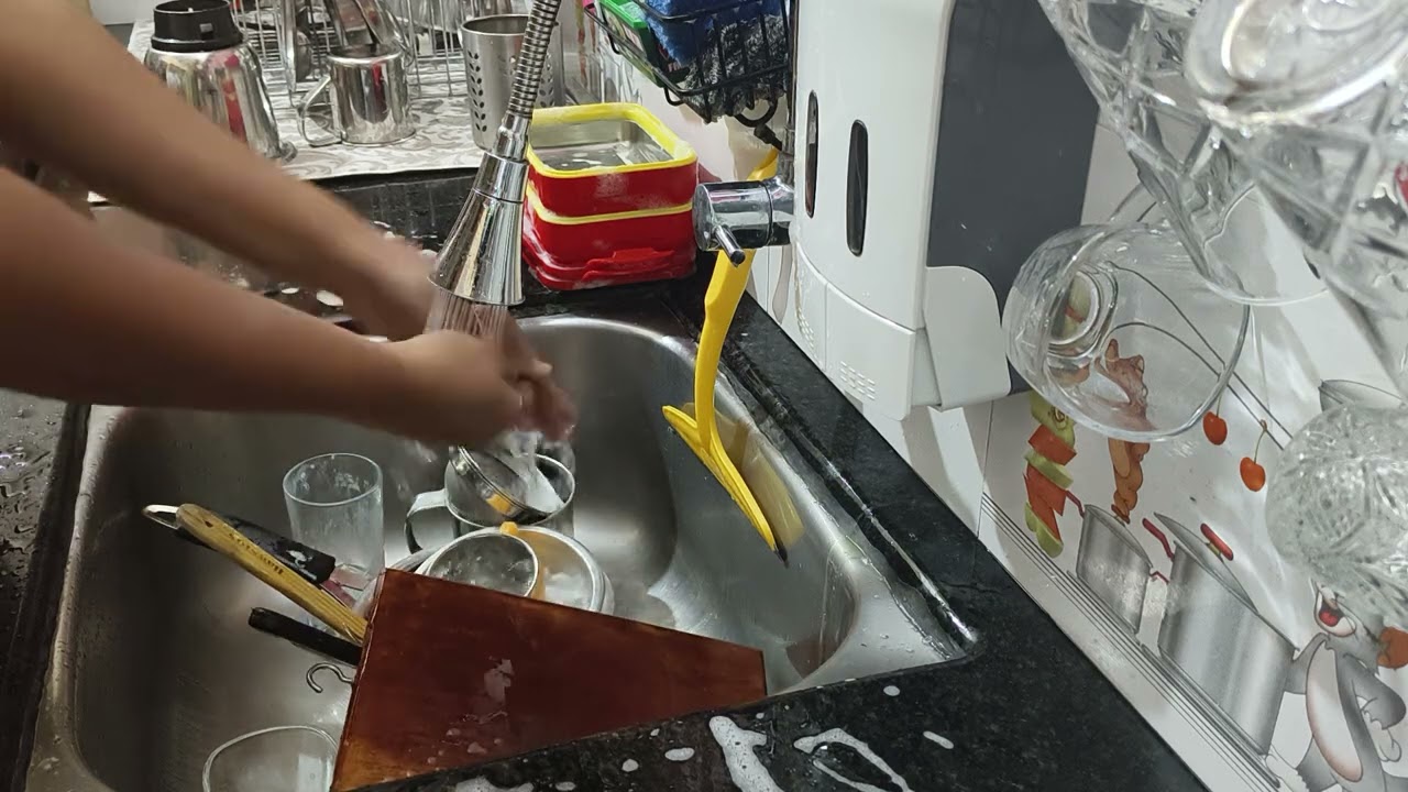 Clean the dishes with me 😎🫧🧼
