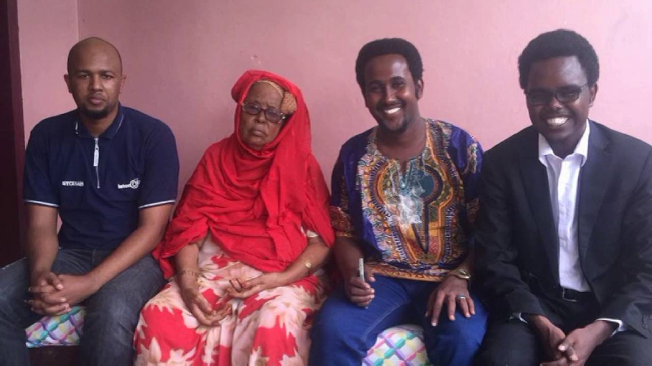 Waraysi Saynab Xaaji Cali Baxsan : By Cumar Seerbiya Muqdisho Soomaaliya