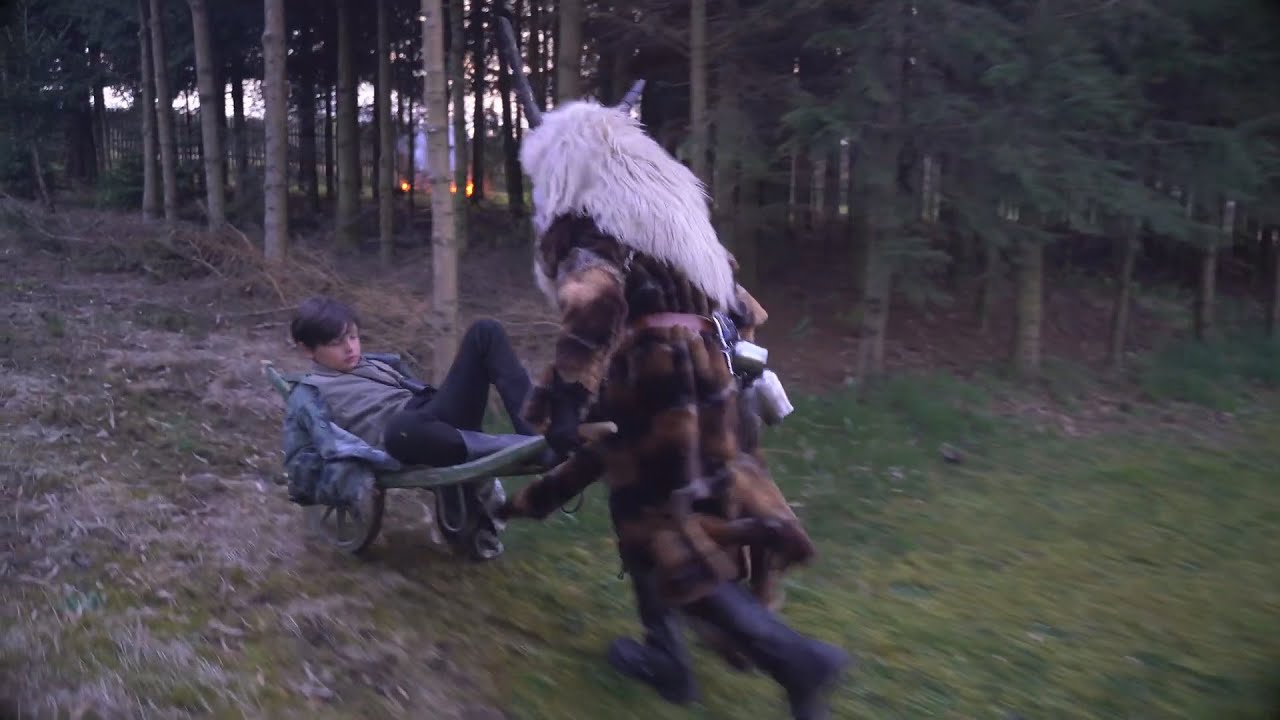 Krampus_dabel - Myslivec (Krampus überfällt einen kleinen Jäger)