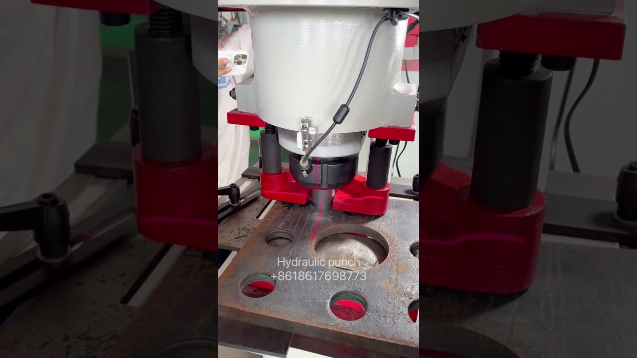 Punch a hole with a diameter of 52mm on a 20mm thick steel plate. #machine
