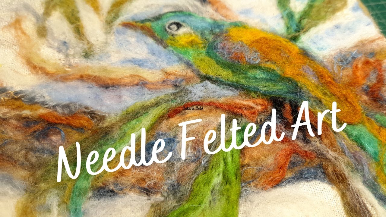 Needle felt art with embroidery embellishment completes this beautiful bird by @artfiberstitch