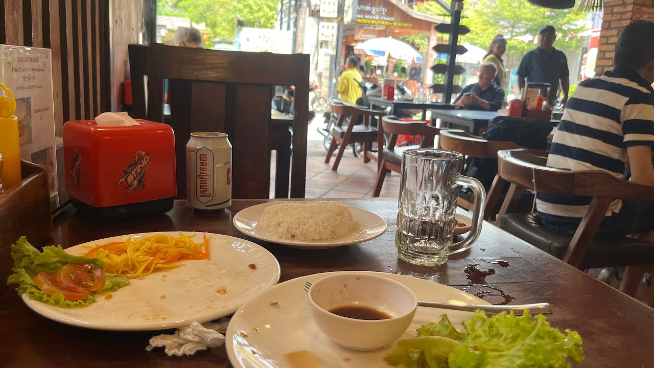 LIVE Siem Reap - Khmer Lunch - Teach Abroad TEFL Link Below - Cambodia
