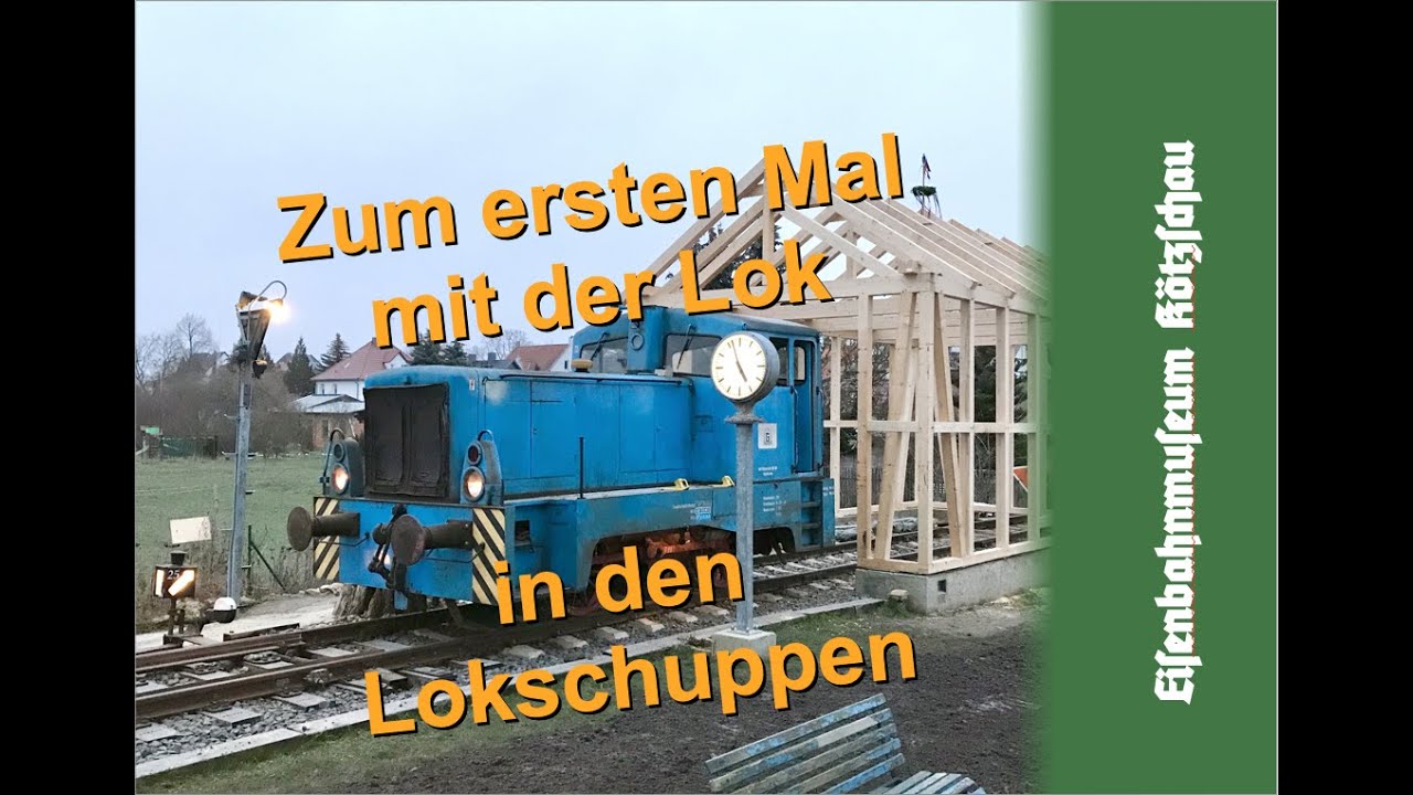 Zum erstem Mal mit der Diesellok in den neuen Lokschuppen