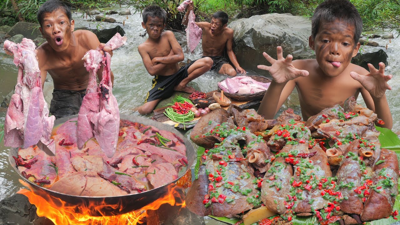 Primitive Pig's Lung Cooking A Unique Culinary Experience  Traditional Preparation and Cultural Sign