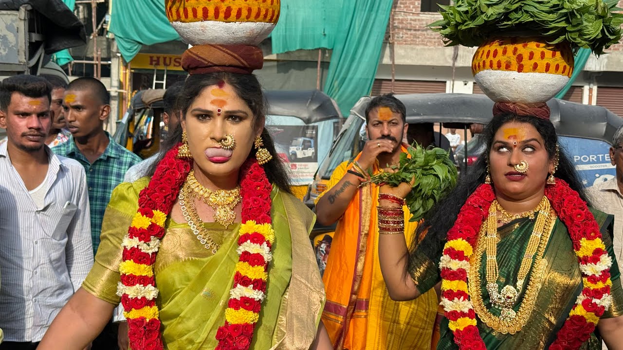 Old City Bonalu 2026 | Jogini Avika Bonam | Jogini Divya | Miralam Mandi Temple Tholi Bonam