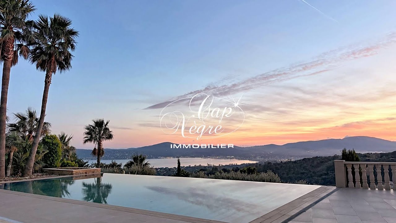 À VENDRE - PROPRIÉTÉ DE PRESTIGE VUE SUR SAINT-TROPEZ & VUE MER