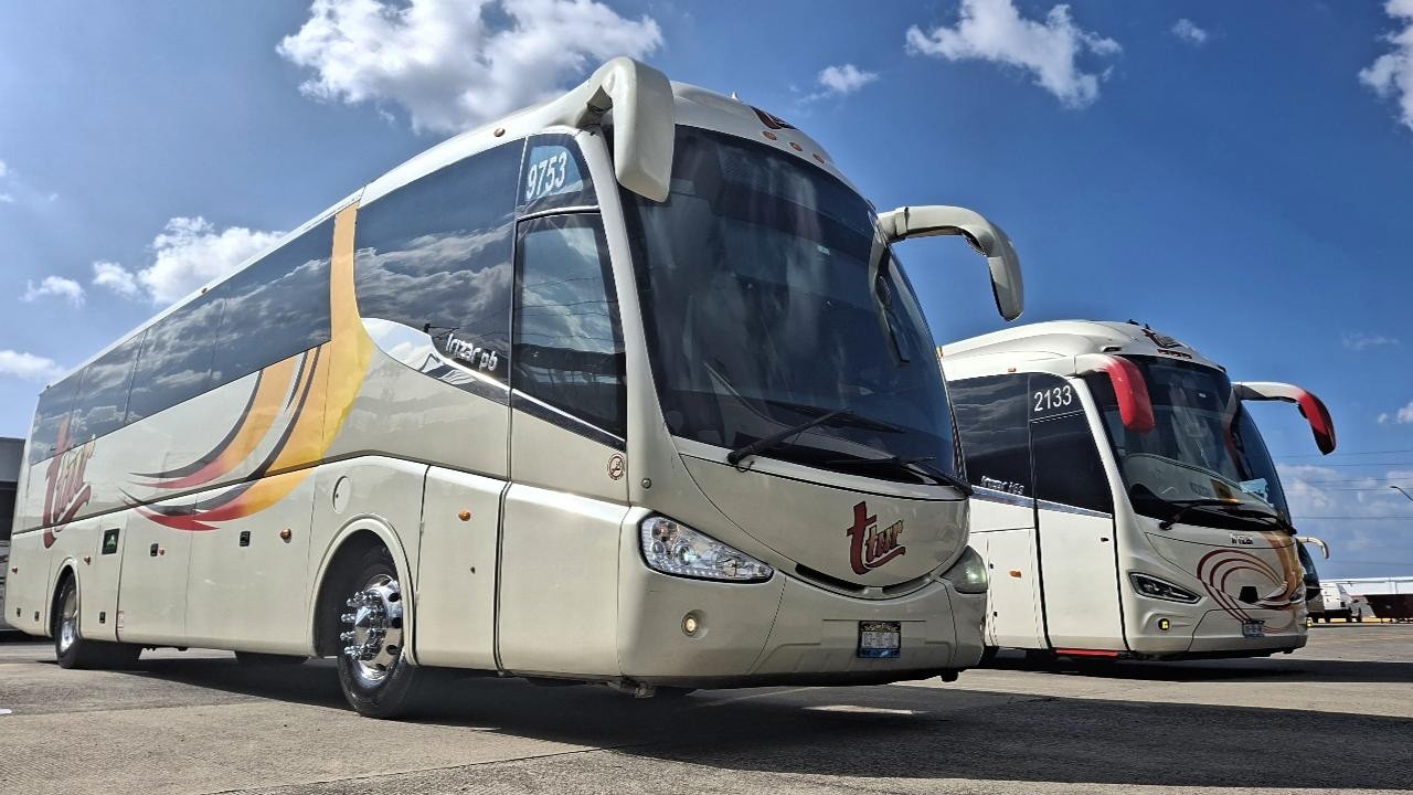 Irizar pb De Transportes Turísticos Ttur 9753.