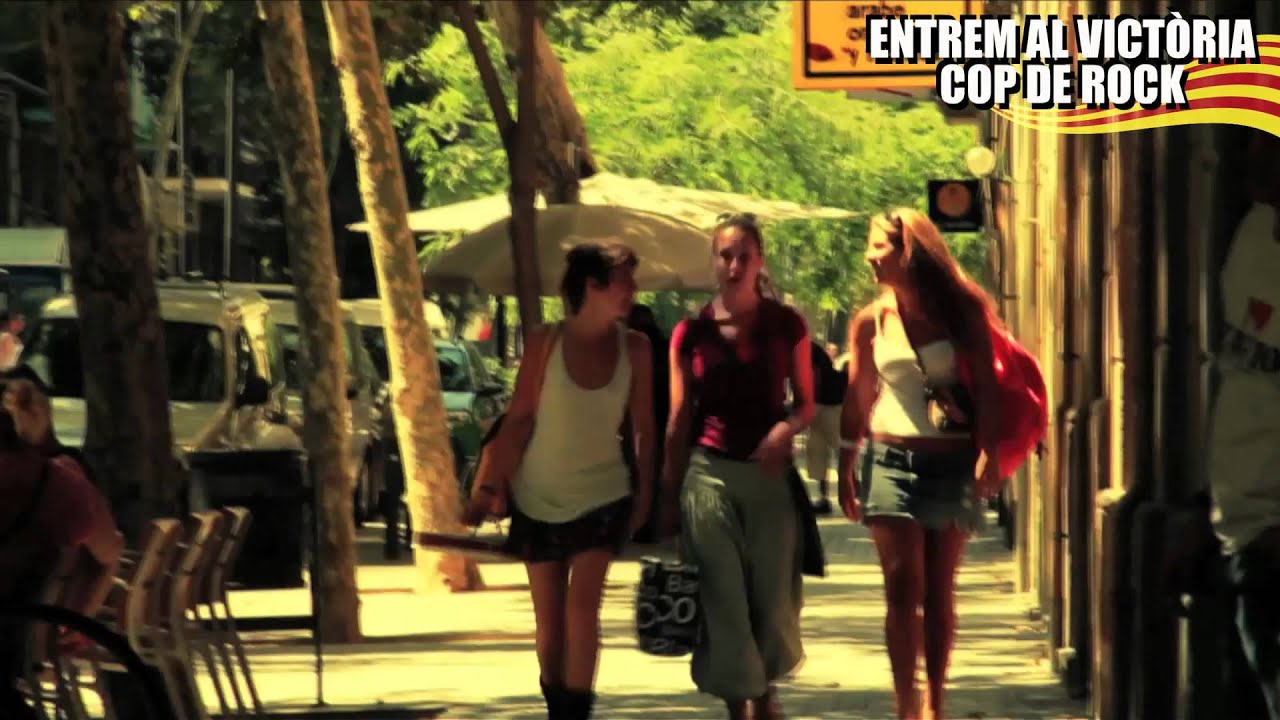 ENTREM AL VICTÒRIA. 