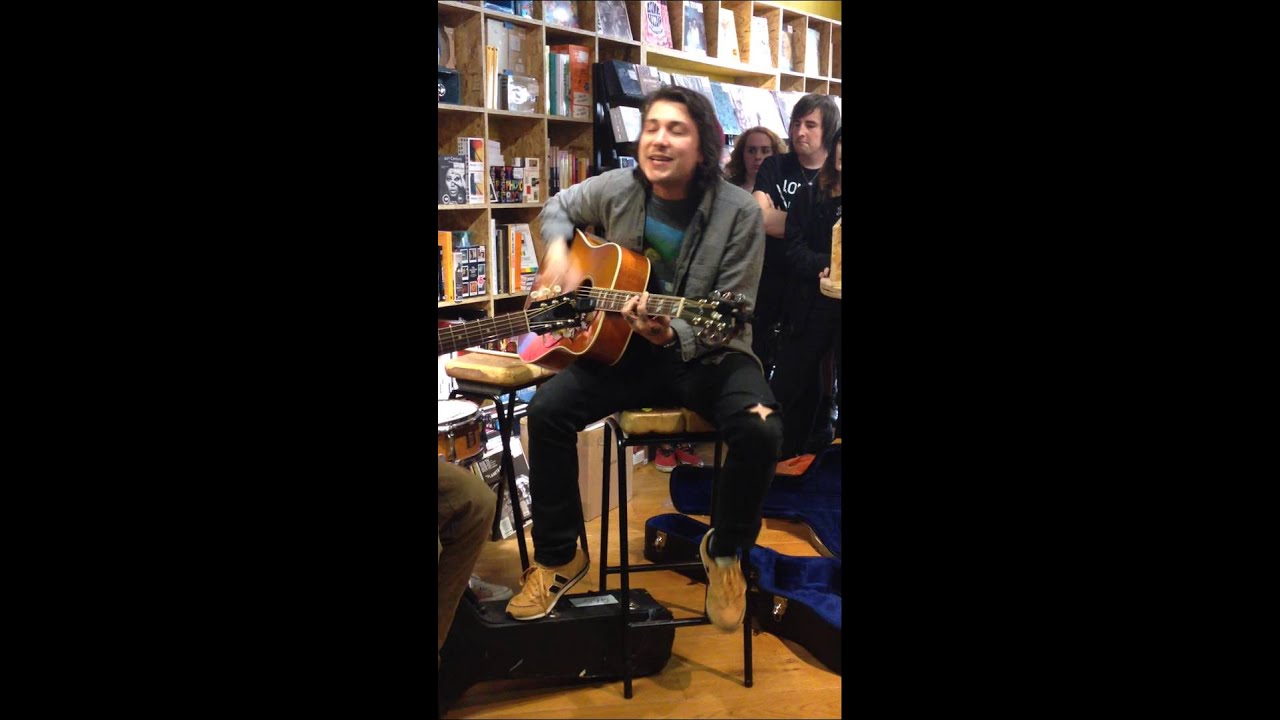 2015 - Frank Iero & The Cellabration - Tragician - LIVE - Stomachaches
