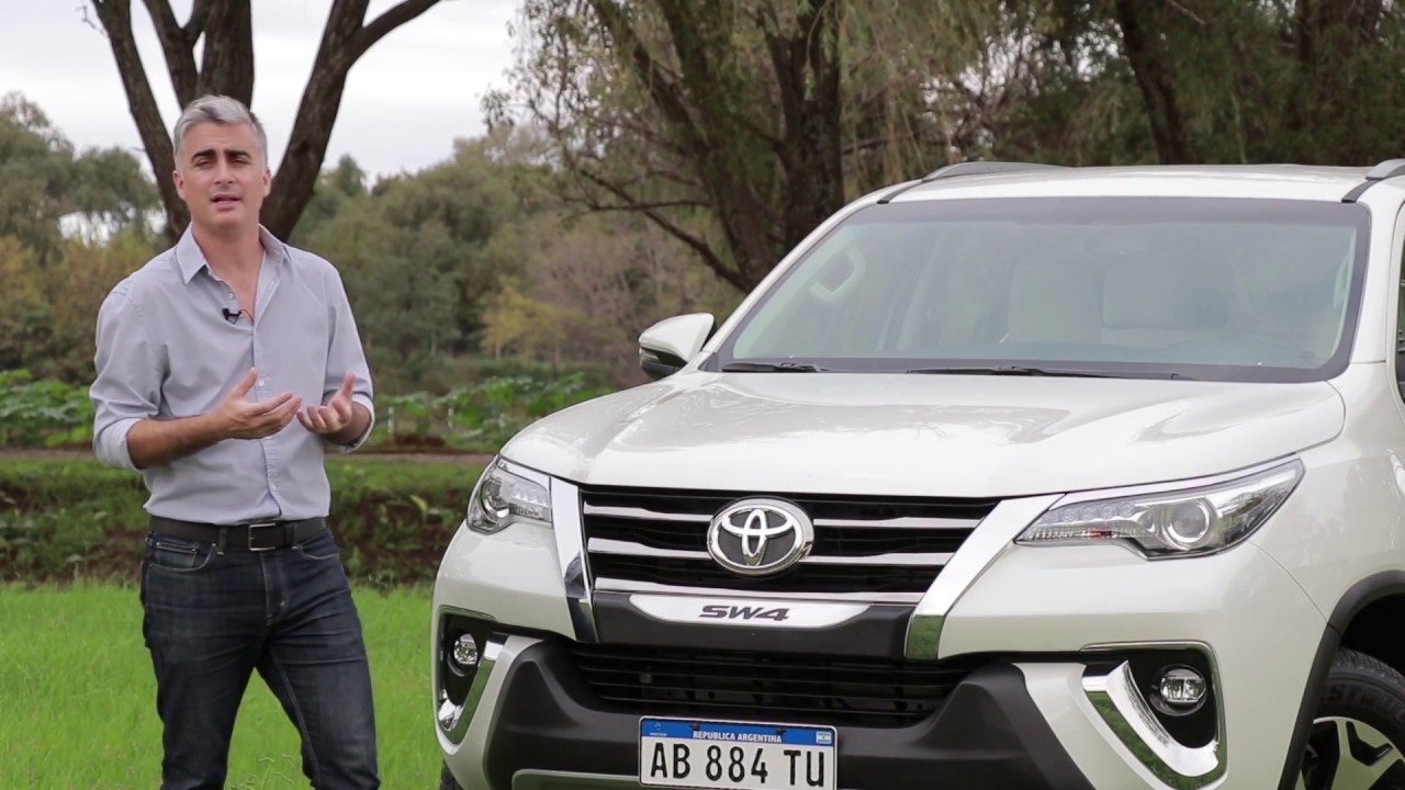 Toyota SW4 Diamond - Minitest - Mat&iacute;as Antico - TN Autos