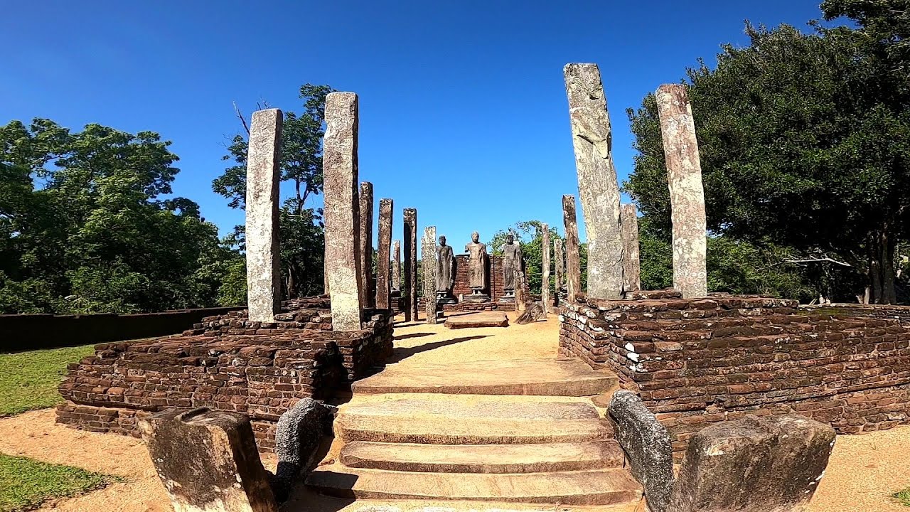 Ancient Ruins Sri Lanka(The ancient city of Polonnaruwa)