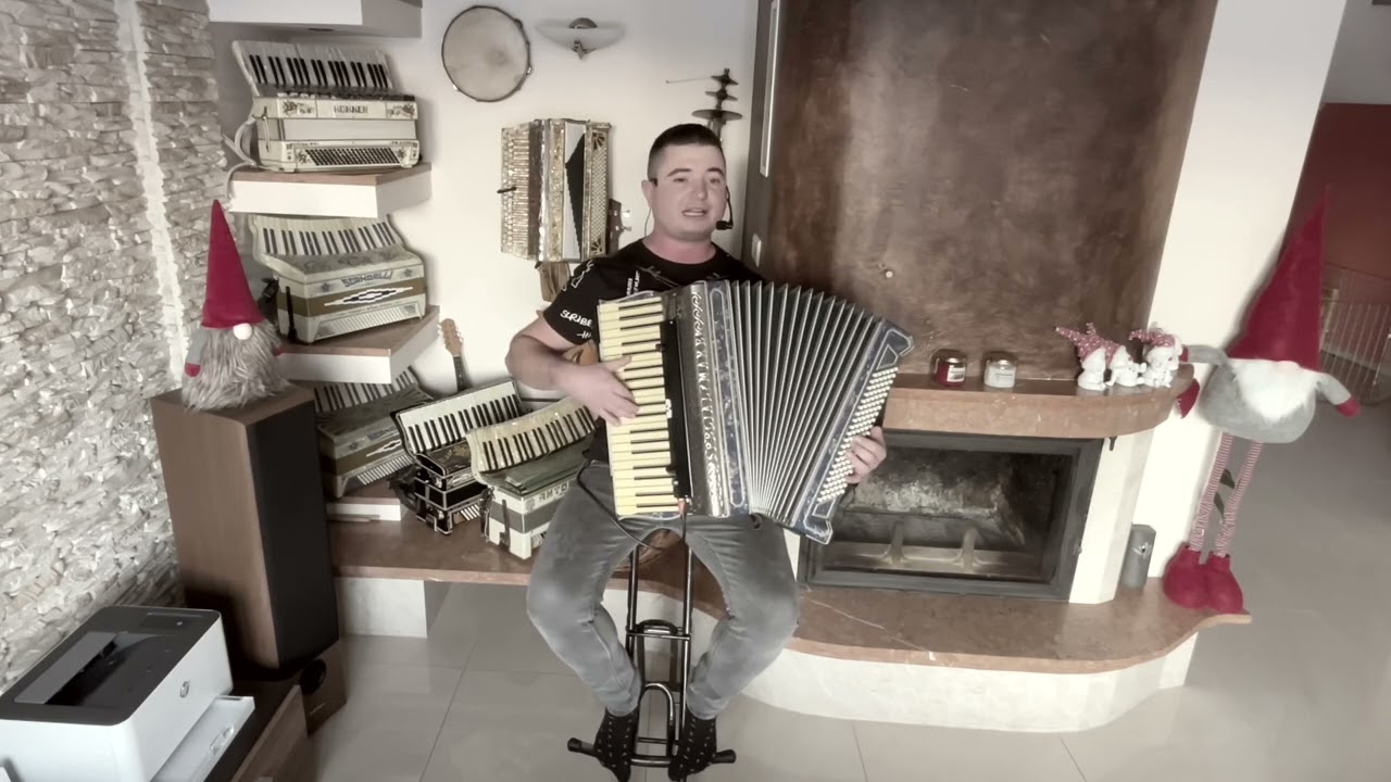 Cygański Tamburyn / Muzyk nocy - wyk. Łukasz Tulej akordeon + wokal