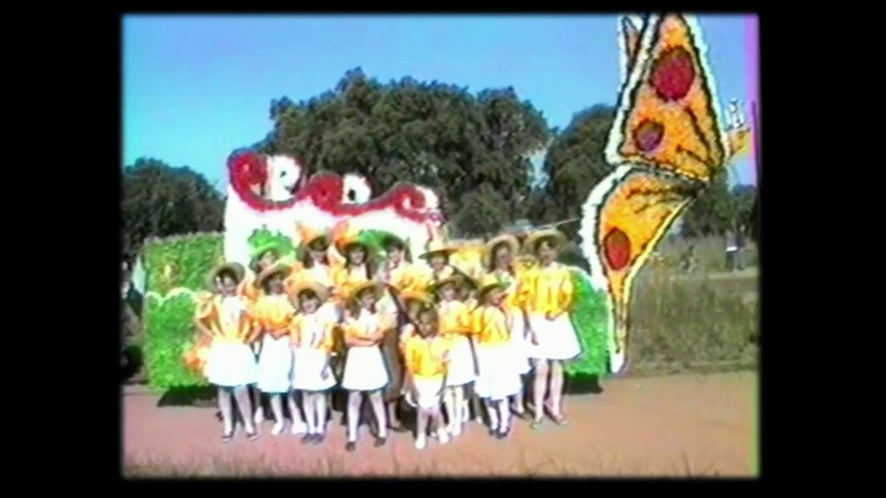 1990, Novelda en la Romer&iacute;a de B&oacute;toa (01)