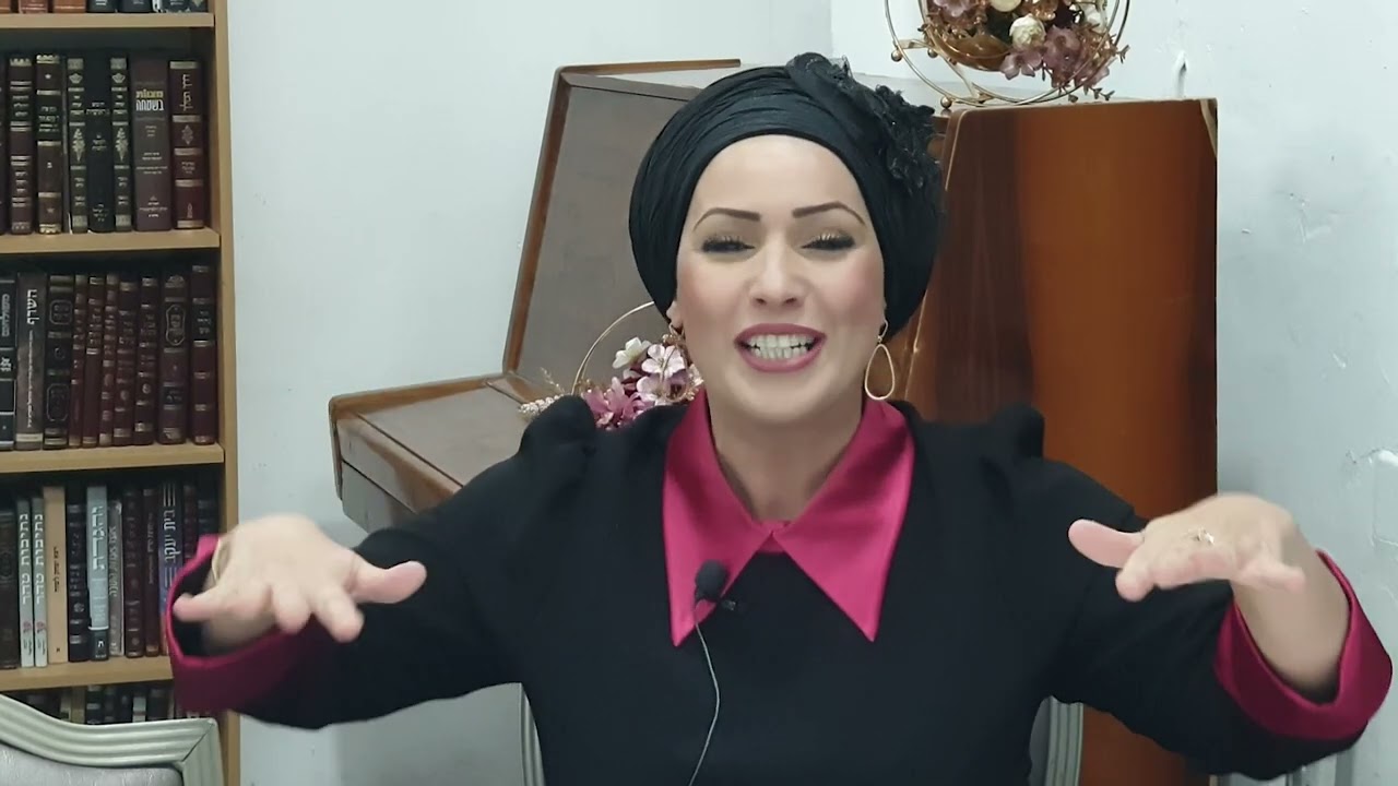 חמישי שמח עם הרבנית חגית שירה והרבנית לאה קוק - פרשיות ויקהל פקודי - ניקיון יסודי לנפש! חובה לצפות!