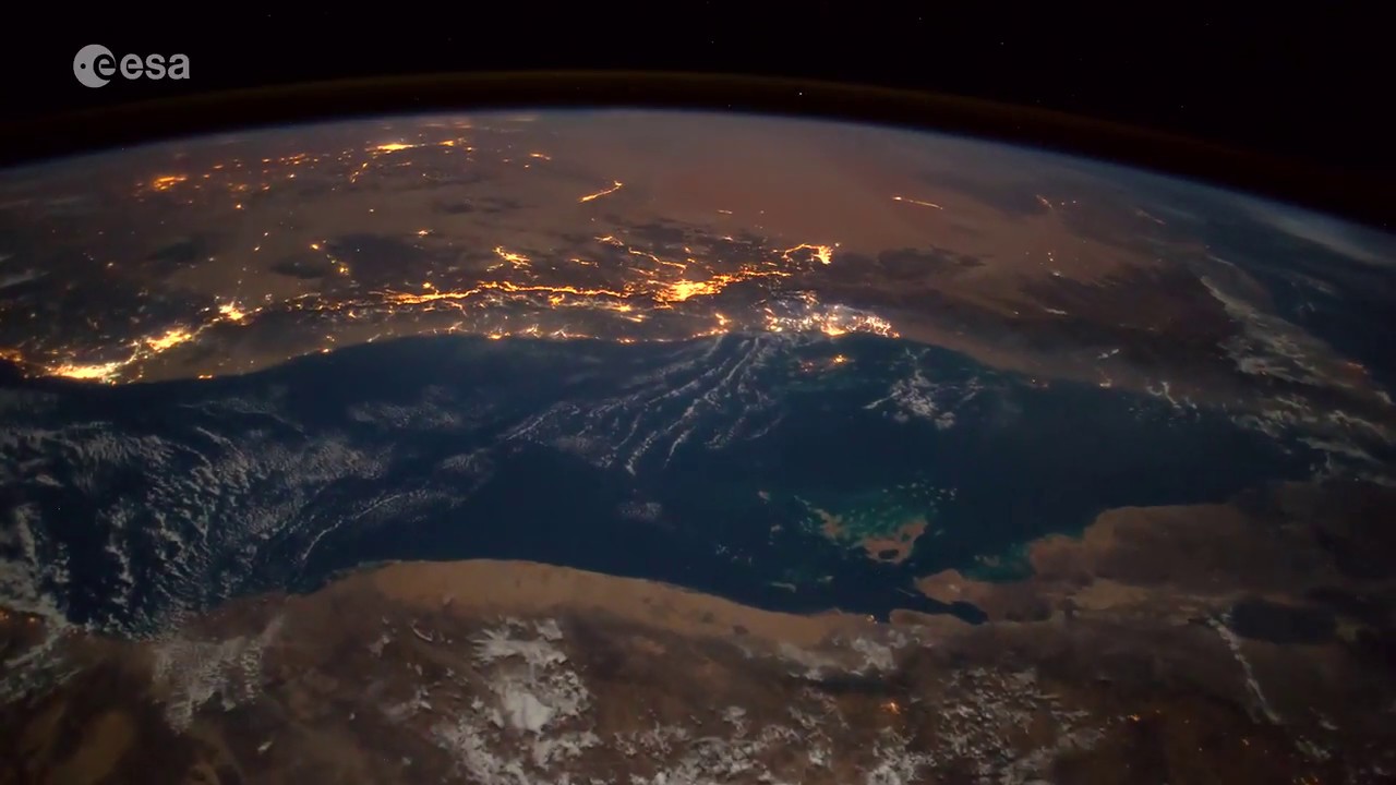 A meteoroid as seen from the Space Station… make a wish!
