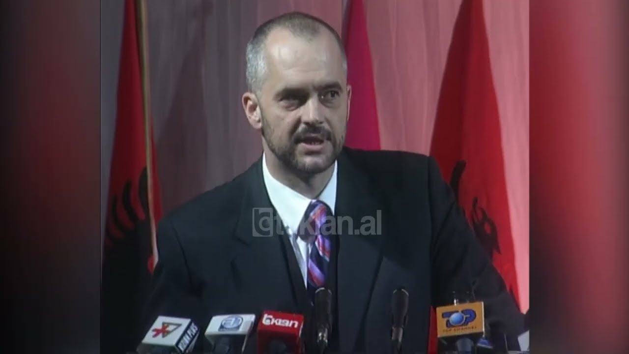 Edi Rama fiton zgjedhjet, shpallet kryetar i PS - (9 Tetor 2005)