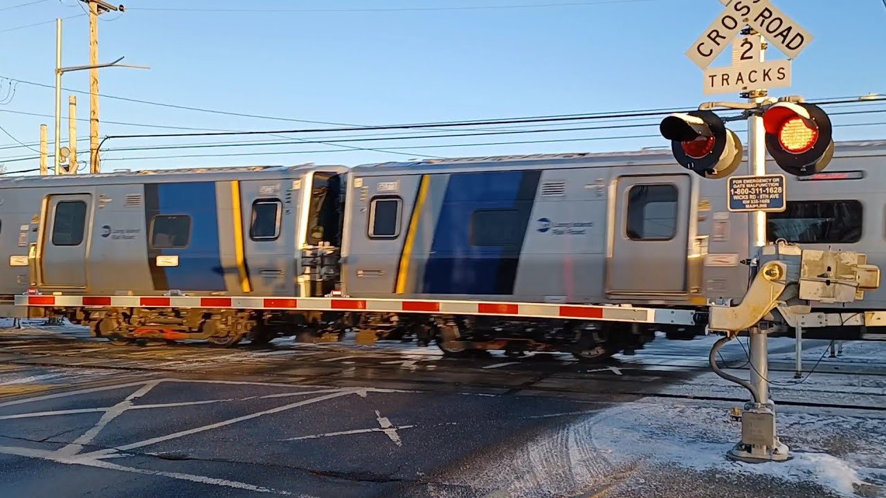 3 LIRR Passenger Trains After Snowstorm - Wicks Rd/5th Avenue Railroad Crossing, Brentwood NY