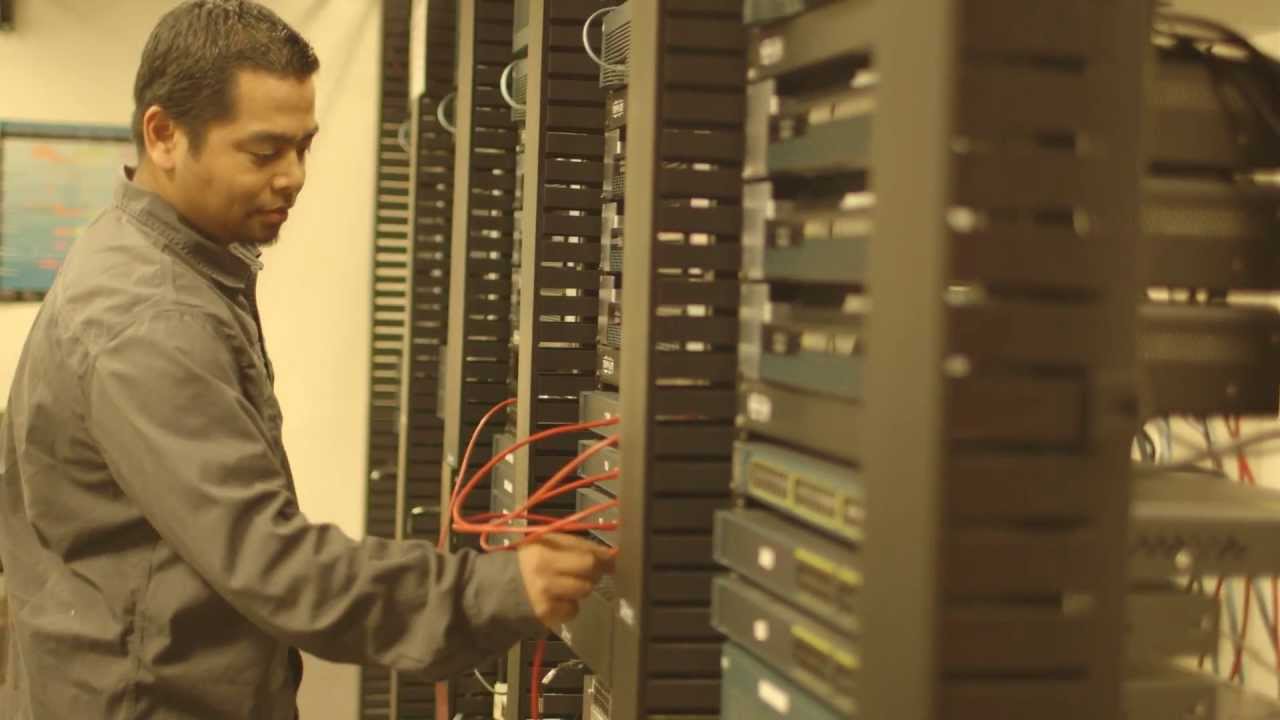 Student Testimonial: Leng Uth Discusses Cloud Computing | DeVry University