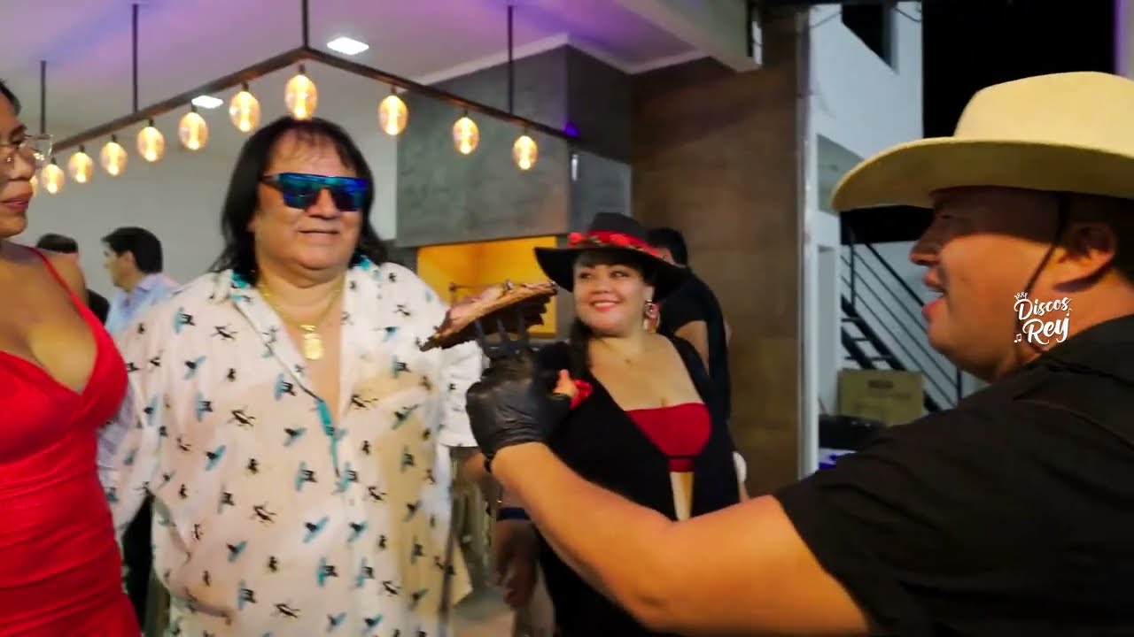 El Catarro - New Bolivia Band Ft  Banda Perucho